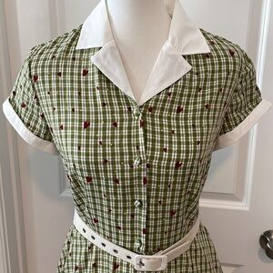 Unique Vintage Olive 🫒 Gingham Heart ♥️ Print Dress